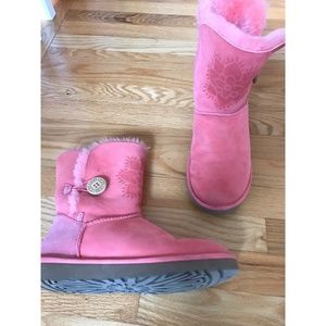 Pink Flower UGGS 🌸💐🌺